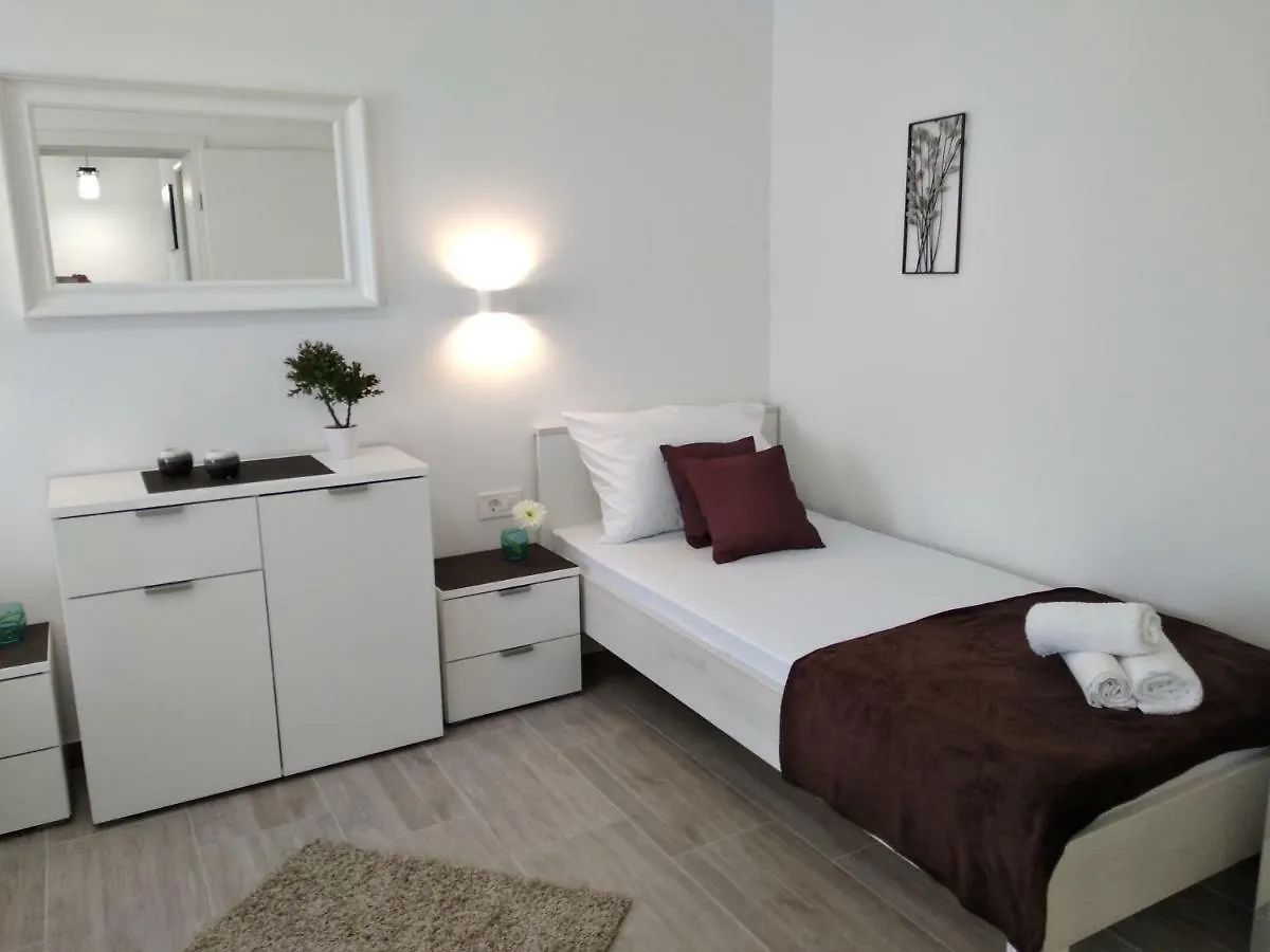 Apartment Nives In The City Center - Free Parking Split