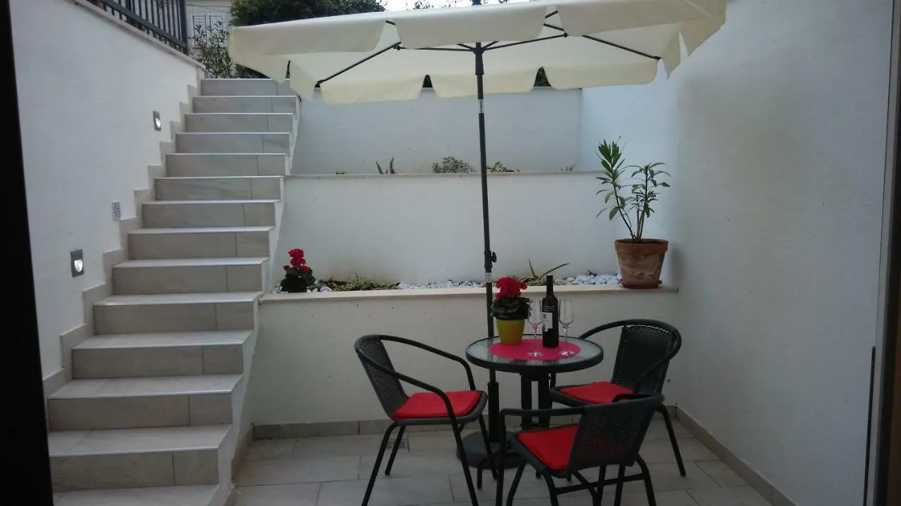 Apartment Nives In The City Center - Free Parking Split