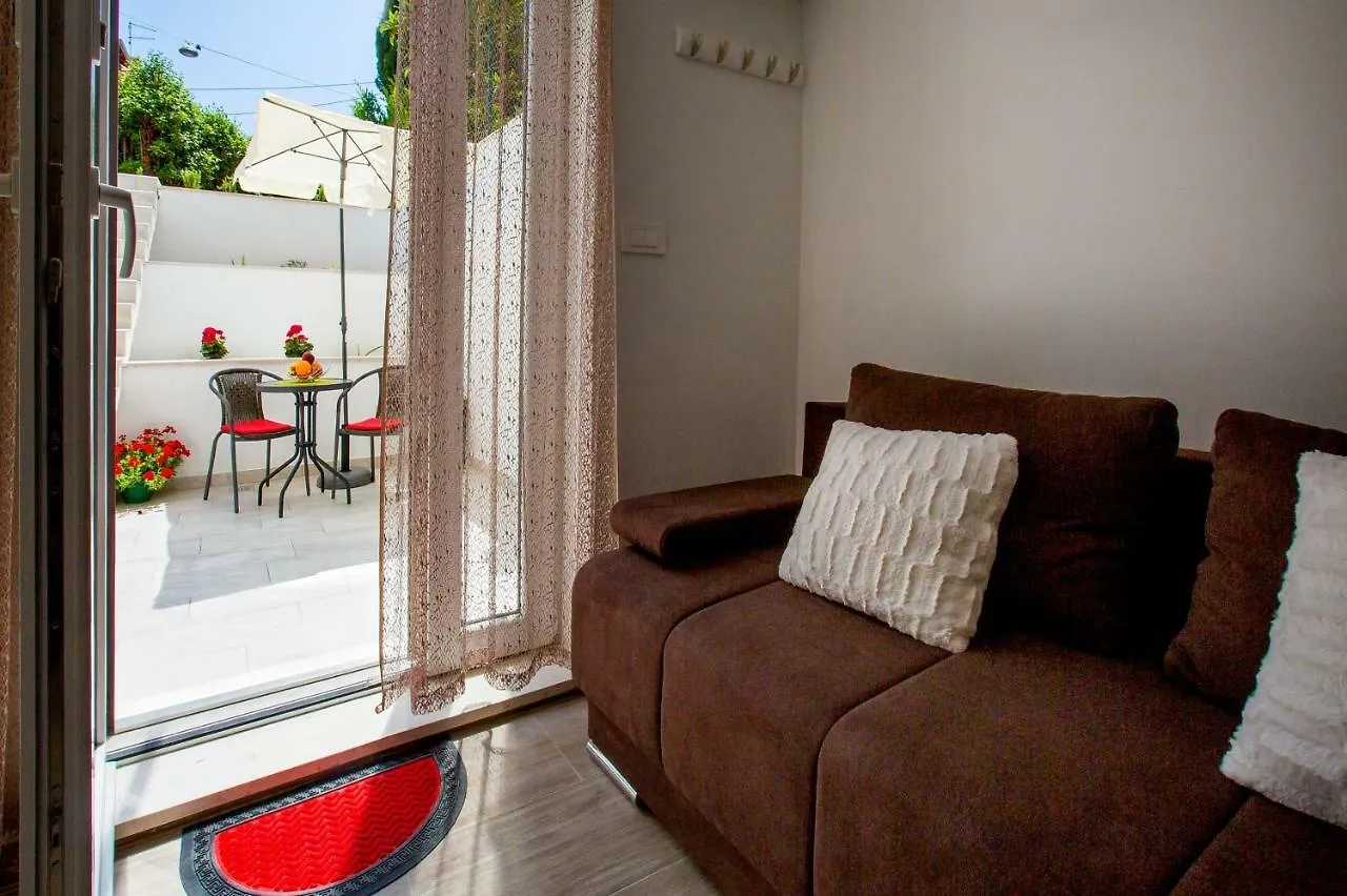 Apartment Nives In The City Center - Free Parking Split